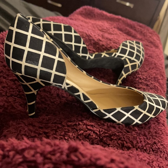 Heels - Picture 5 of 5